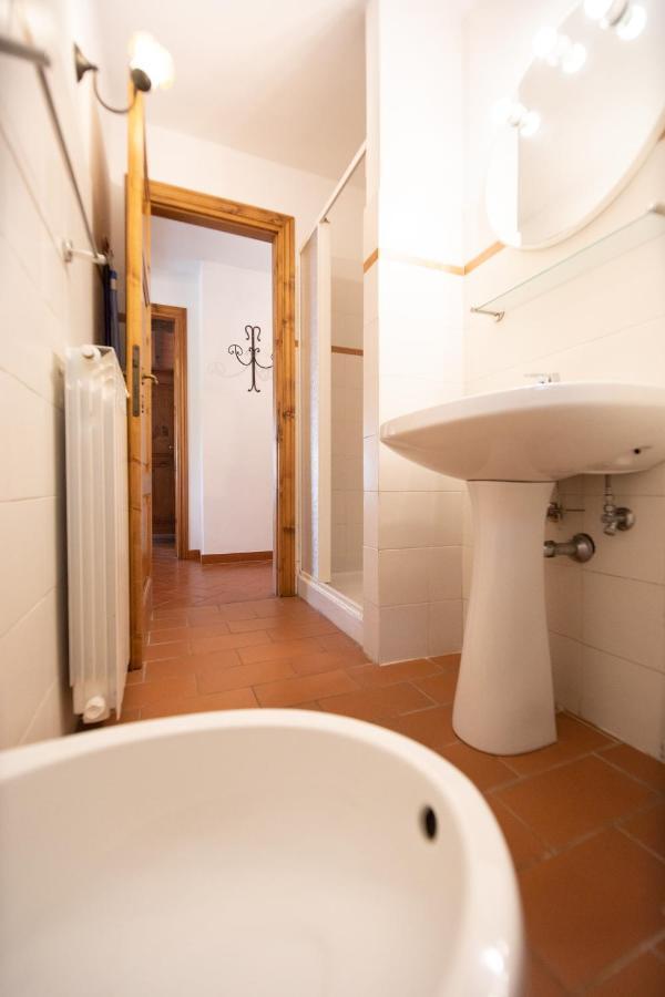 Casetta Di Butia, Glicine Apartment Borgo a Mozzano Eksteriør billede